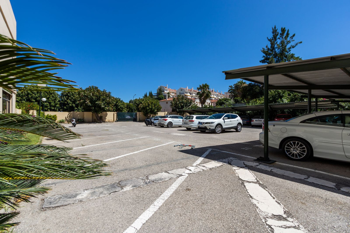Se vende Apartamento en Planta Última de 2 dormitorios en Costa Del Sol, Málaga, España