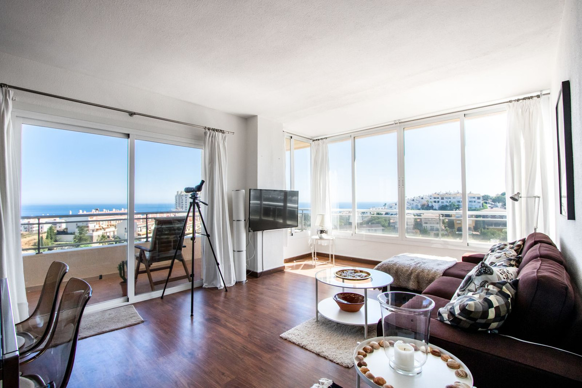 Se vende Apartamento en Planta Última de 2 dormitorios en Costa Del Sol, Málaga, España