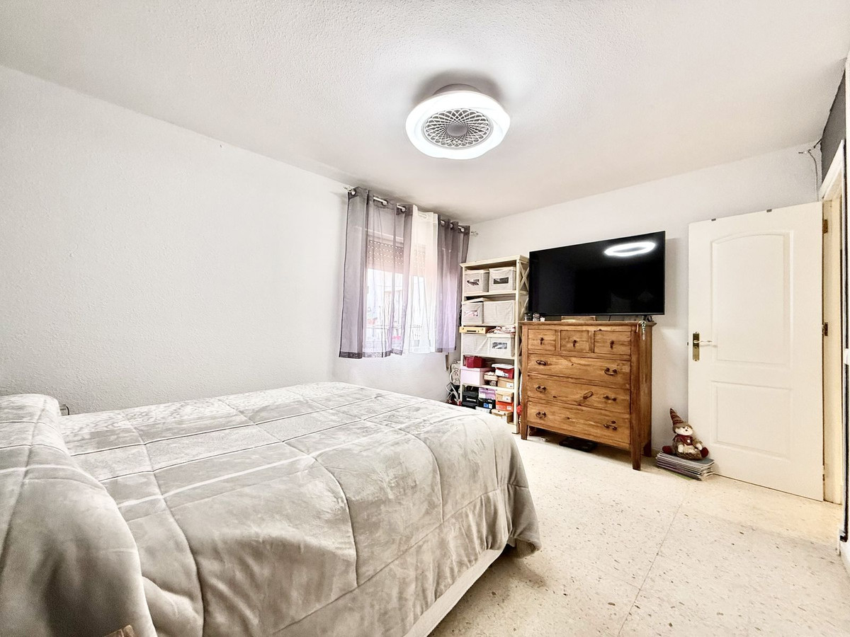 3 Bed Apartment for sale in San Pedro De Alcántara Costa Del Sol, Málaga, Spain