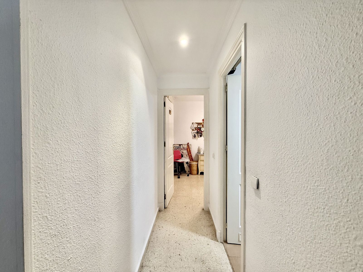 3 Bed Apartment for sale in San Pedro De Alcántara Costa Del Sol, Málaga, Spain