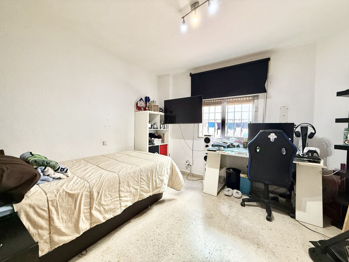 3 Bed Apartment for sale in San Pedro De Alcántara Costa Del Sol, Málaga, Spain