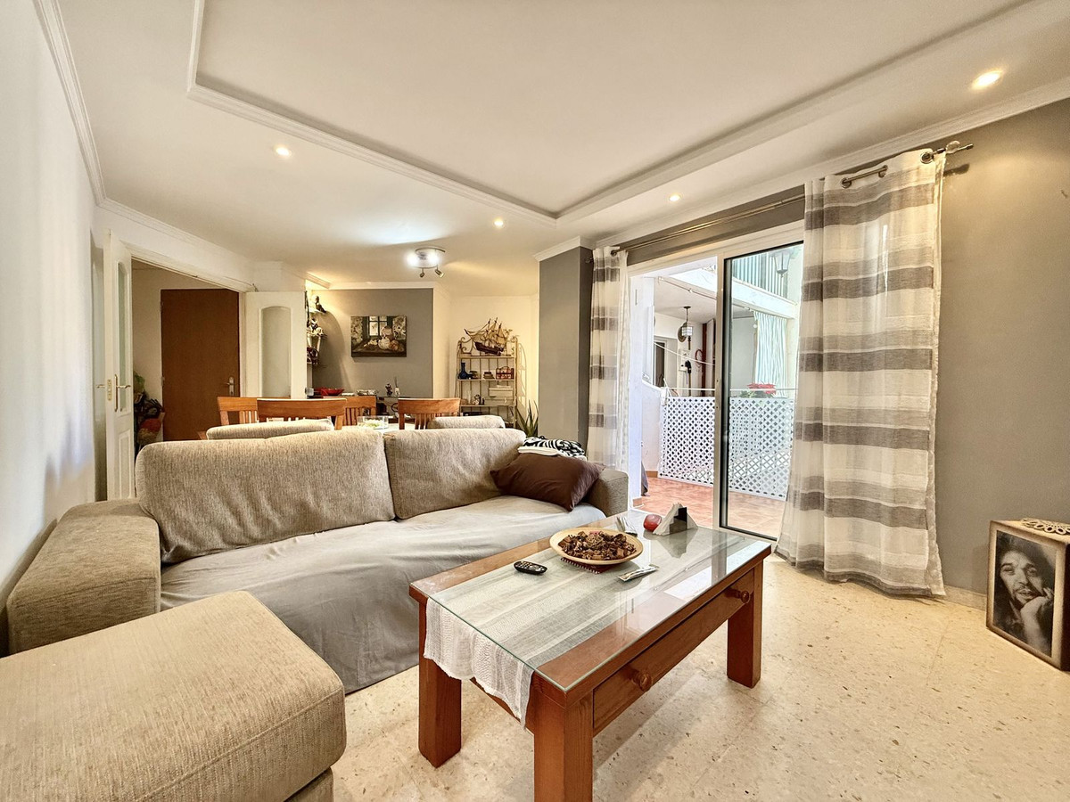 3 Bed Apartment for sale in San Pedro De Alcántara Costa Del Sol, Málaga, Spain
