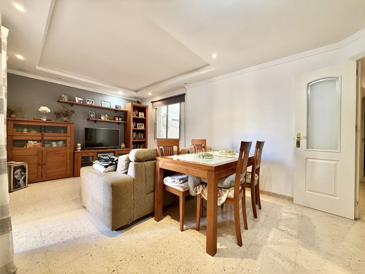 3 Bed Apartment for sale in San Pedro De Alcántara Costa Del Sol, Málaga, Spain