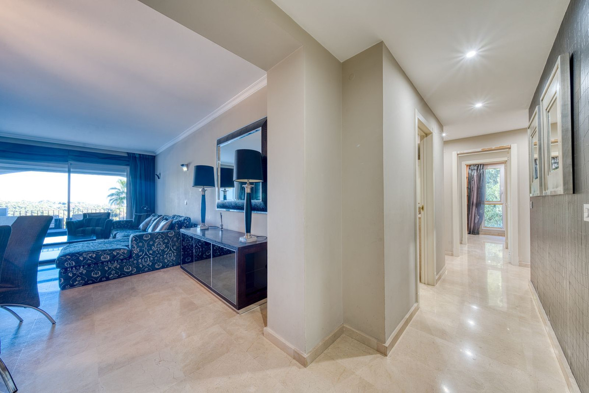 3 Bed Apartment for sale in La Quinta Costa Del Sol, Málaga, Spain