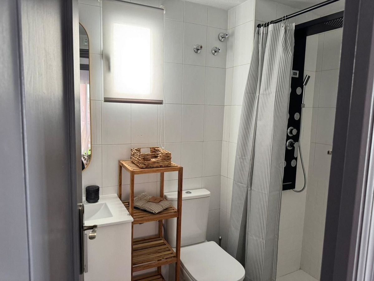 2 Bed Apartment for sale in Torrevieja Costa Blanca, Alicante, Spain