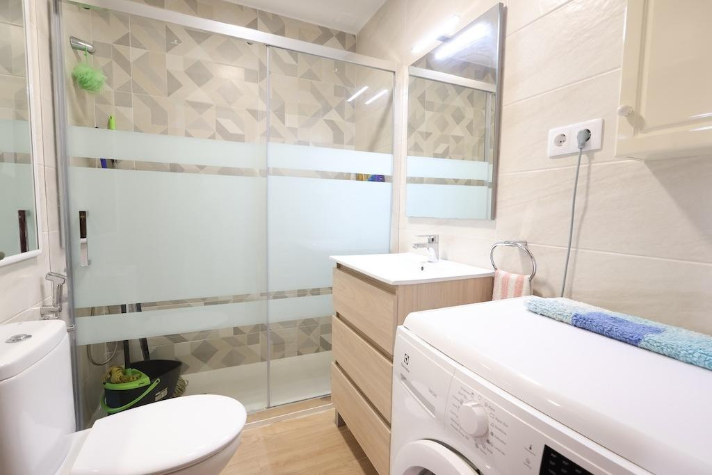 Se vende Apartamento Planta Media de 3 dormitorios en Costa Blanca, Alicante, España