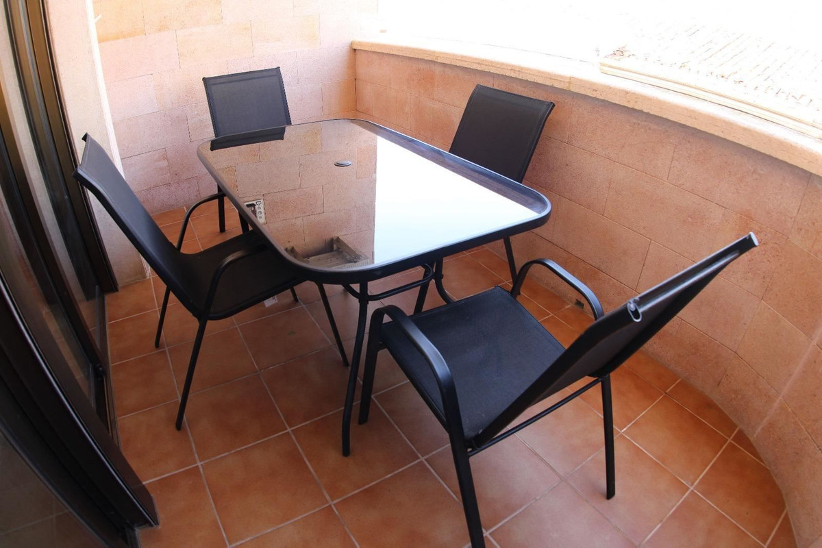 Se vende Apartamento Planta Media de 3 dormitorios en Costa Blanca, Alicante, España
