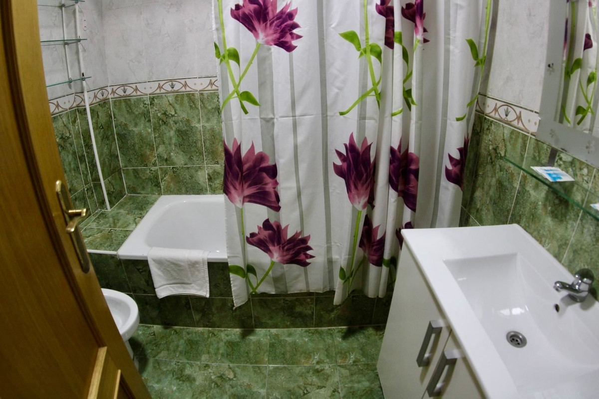 Se vende Apartamento Planta Media de 3 dormitorios en Costa Blanca, Alicante, España