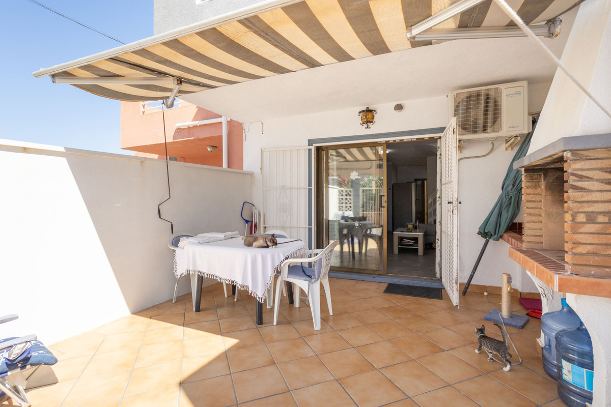 2 Bed Townhouse for sale in Torrevieja Costa Blanca, Alicante, Spain