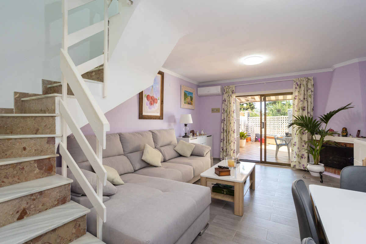 2 Bed Townhouse for sale in Torrevieja Costa Blanca, Alicante, Spain