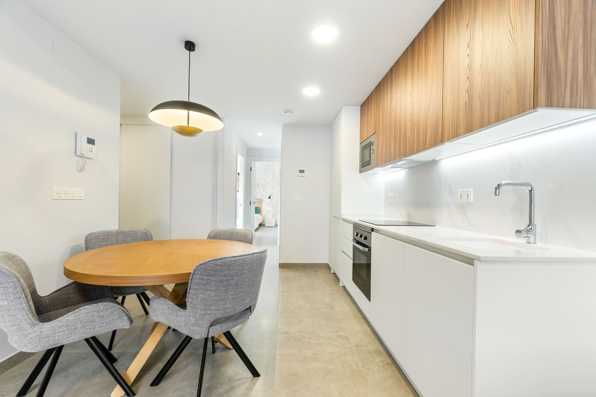 Se vende Apartamento Planta Media de 2 dormitorios en Costa Blanca, Alicante, España