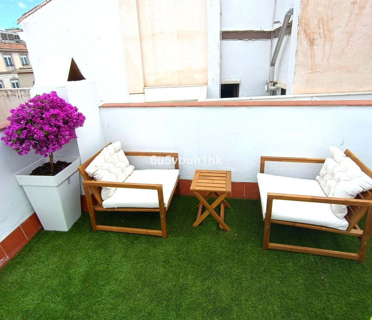 Se vende Adosada de 11 dormitorios en Costa Del Sol, Málaga, España