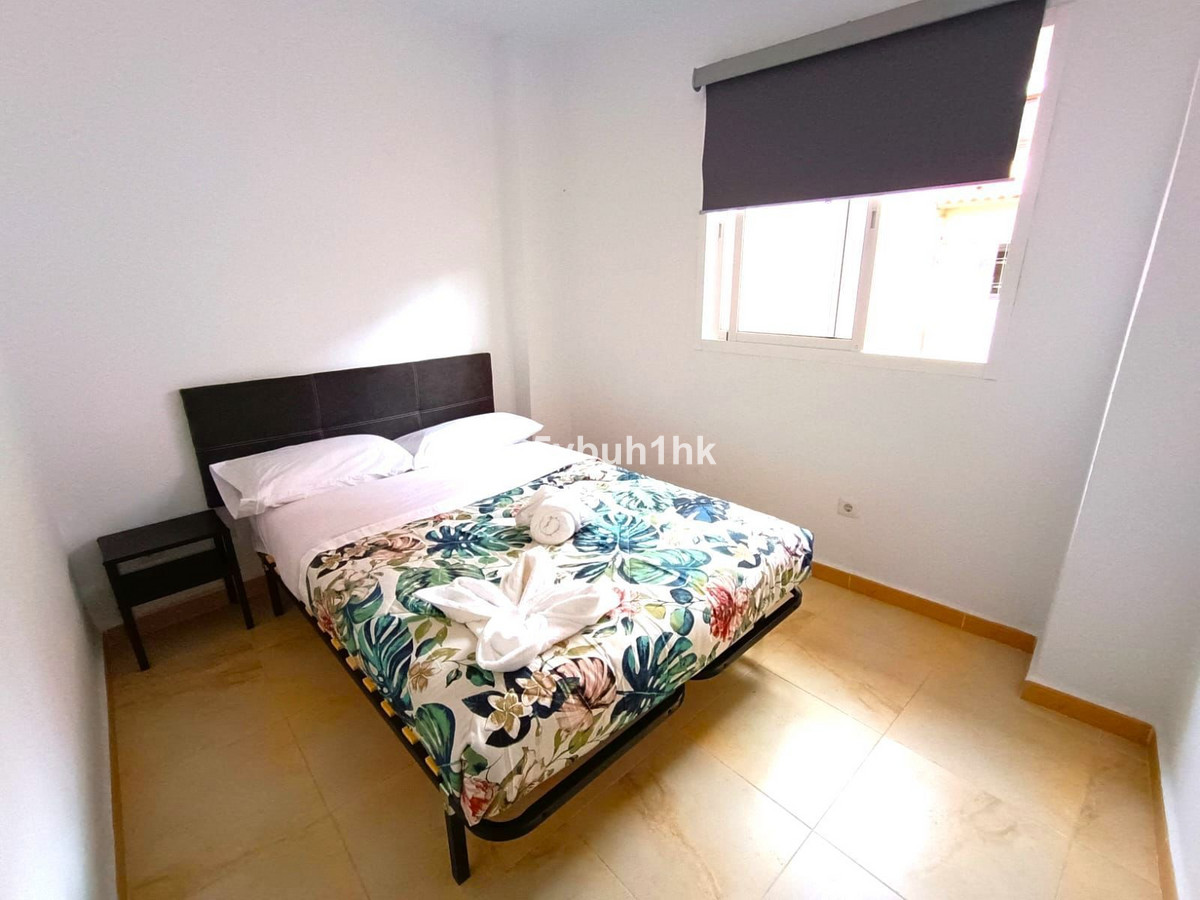 Se vende Adosada de 11 dormitorios en Costa Del Sol, Málaga, España