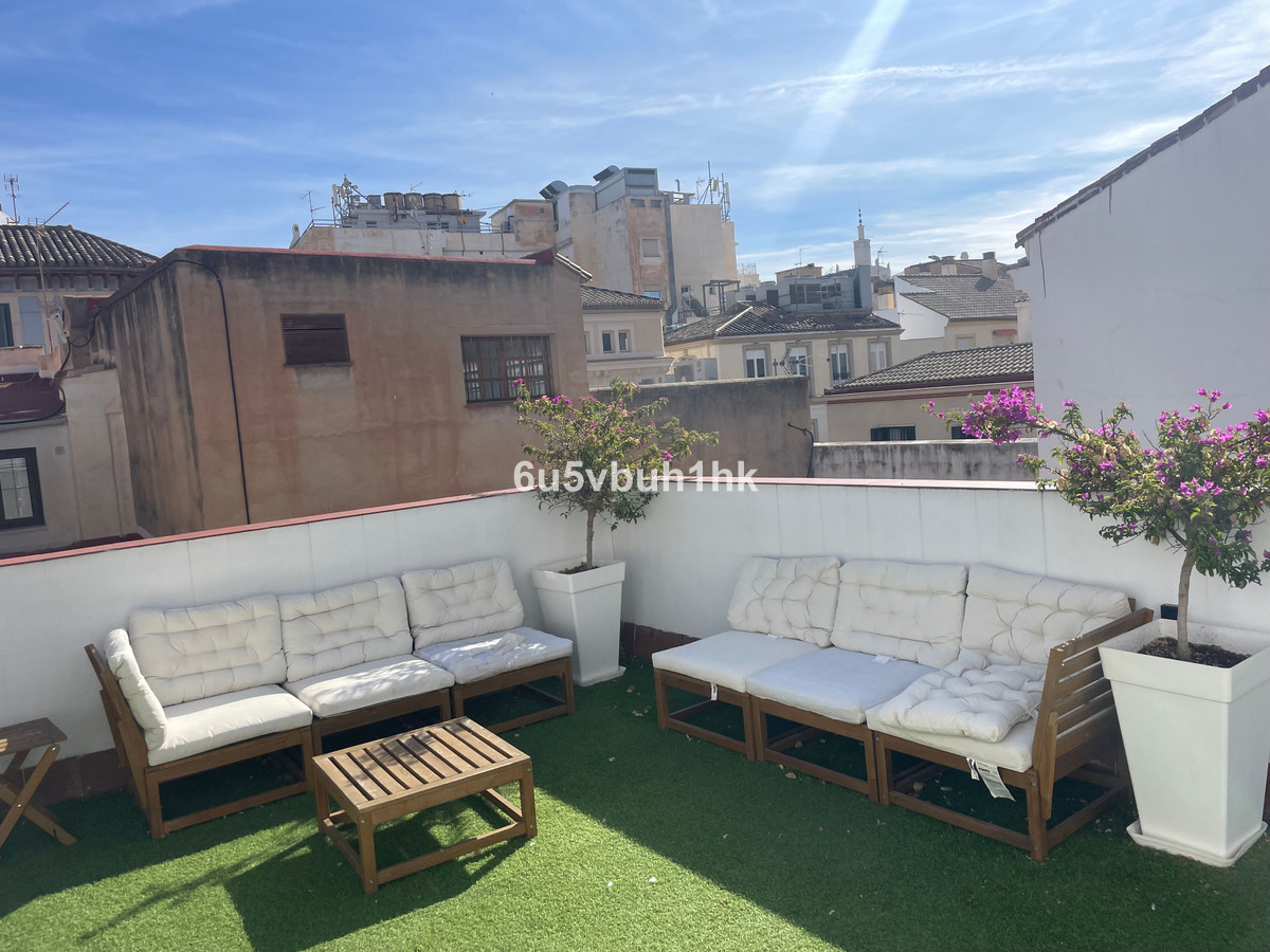 Se vende Adosada de 11 dormitorios en Costa Del Sol, Málaga, España