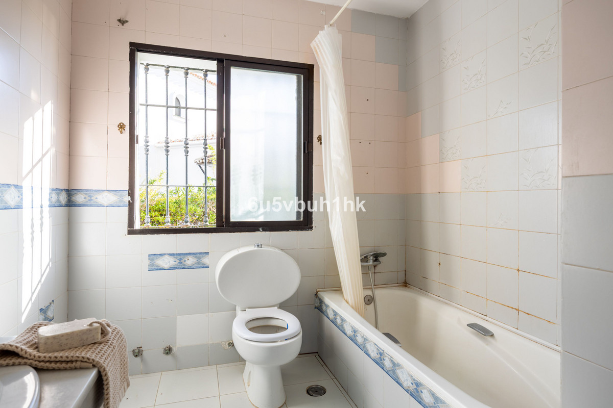 Se vende Adosada de 4 dormitorios en Costa Del Sol, Málaga, España