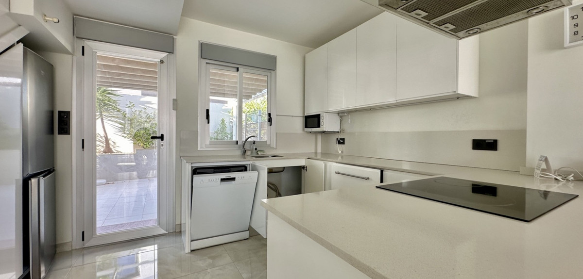 3 Bed Townhouse for sale in Lomas De Cabo Roig Costa Blanca, Alicante, Spain