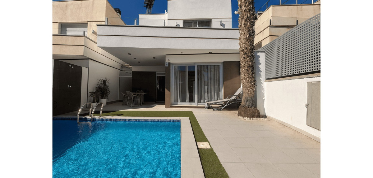 3 Bed Townhouse for sale in Lomas De Cabo Roig Costa Blanca, Alicante, Spain