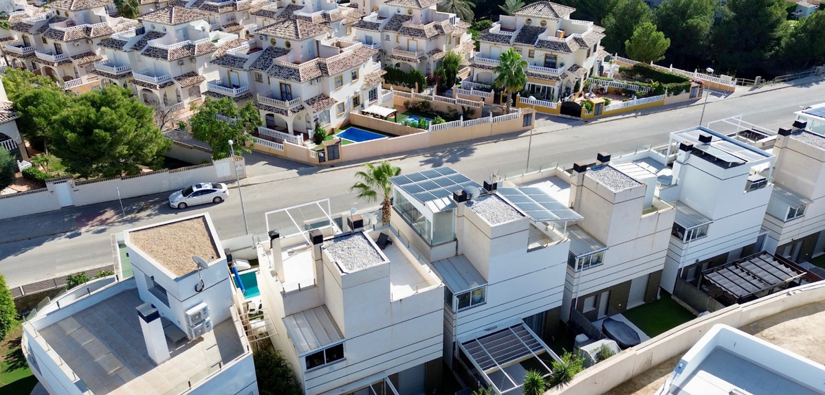 3 Bed Townhouse for sale in Lomas De Cabo Roig Costa Blanca, Alicante, Spain