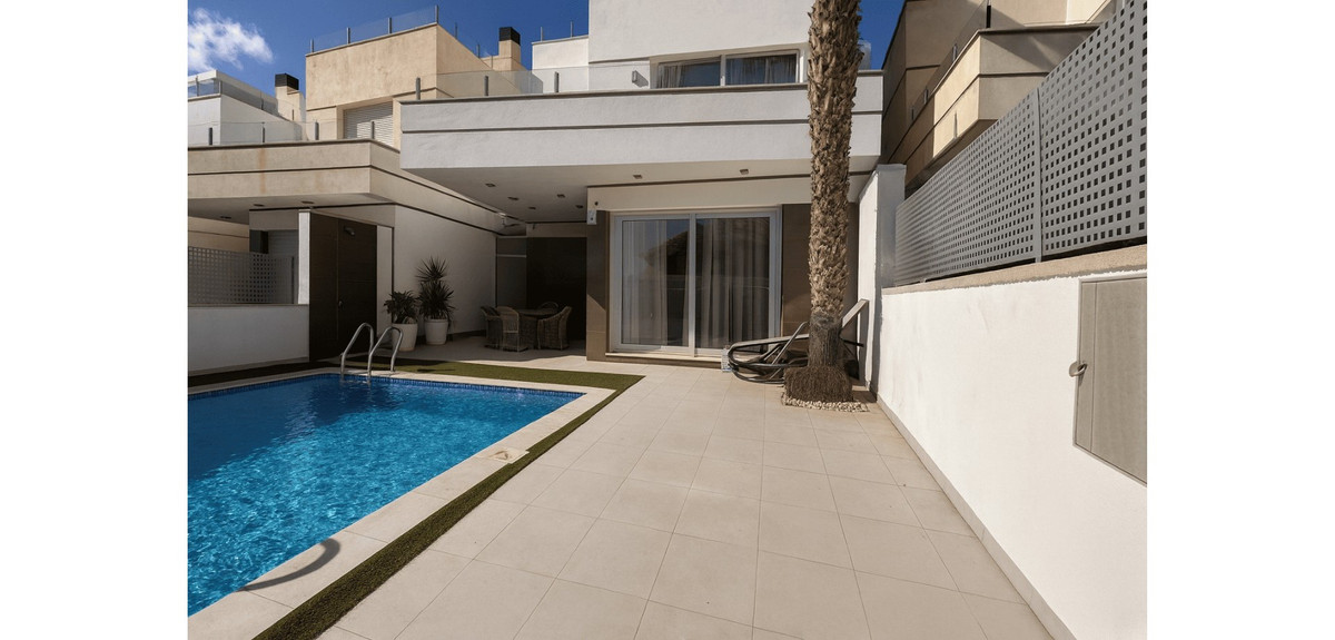 3 Bed Townhouse for sale in Lomas De Cabo Roig Costa Blanca, Alicante, Spain