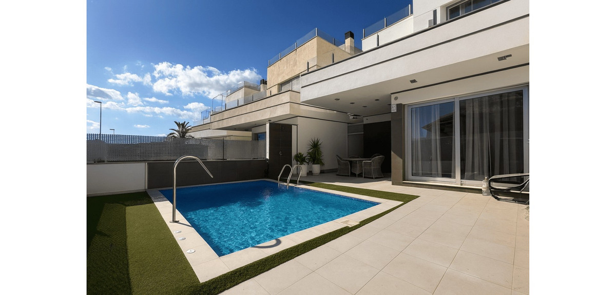 3 Bed Townhouse for sale in Lomas De Cabo Roig Costa Blanca, Alicante, Spain