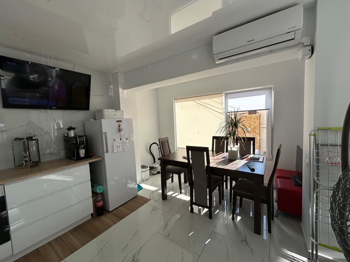 2 Bed Apartment for sale in Torrevieja Costa Blanca, Alicante, Spain