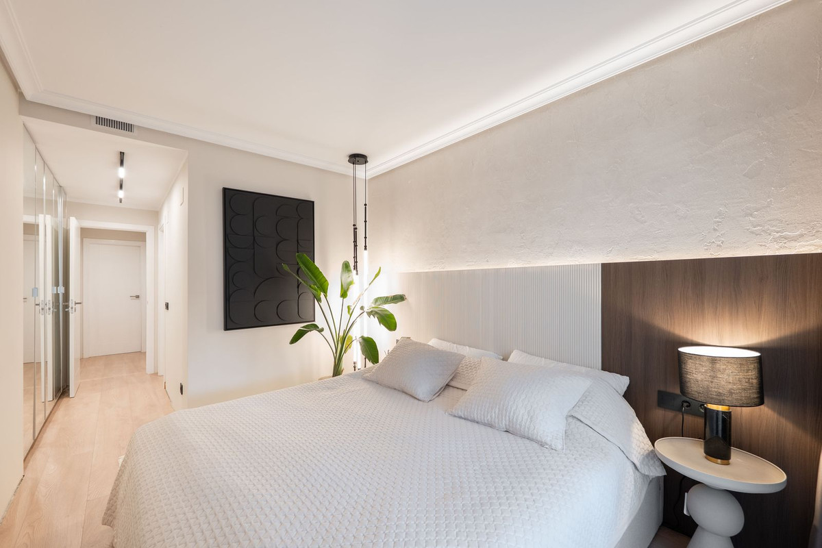 2 Bed Apartment for sale in Selwo Costa Del Sol, Málaga, Spain
