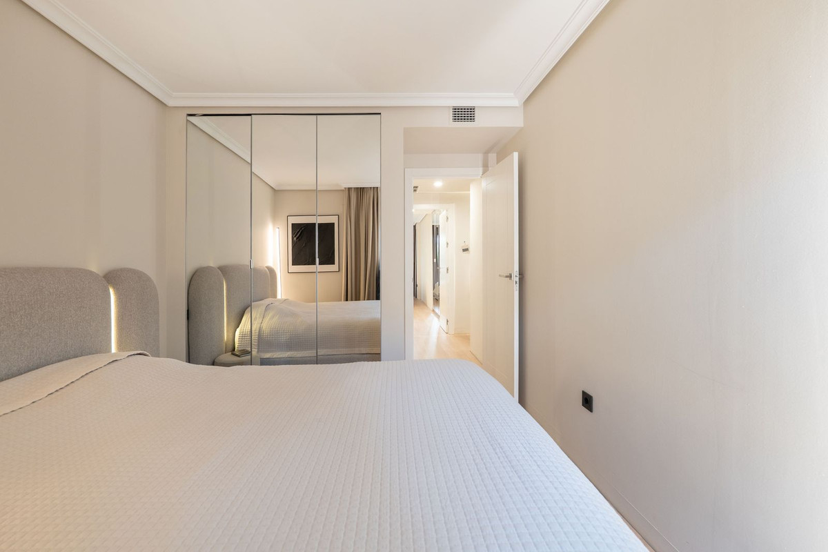 2 Bed Apartment for sale in Selwo Costa Del Sol, Málaga, Spain