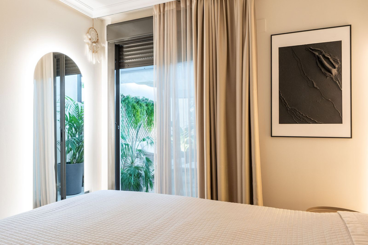 2 Bed Apartment for sale in Selwo Costa Del Sol, Málaga, Spain