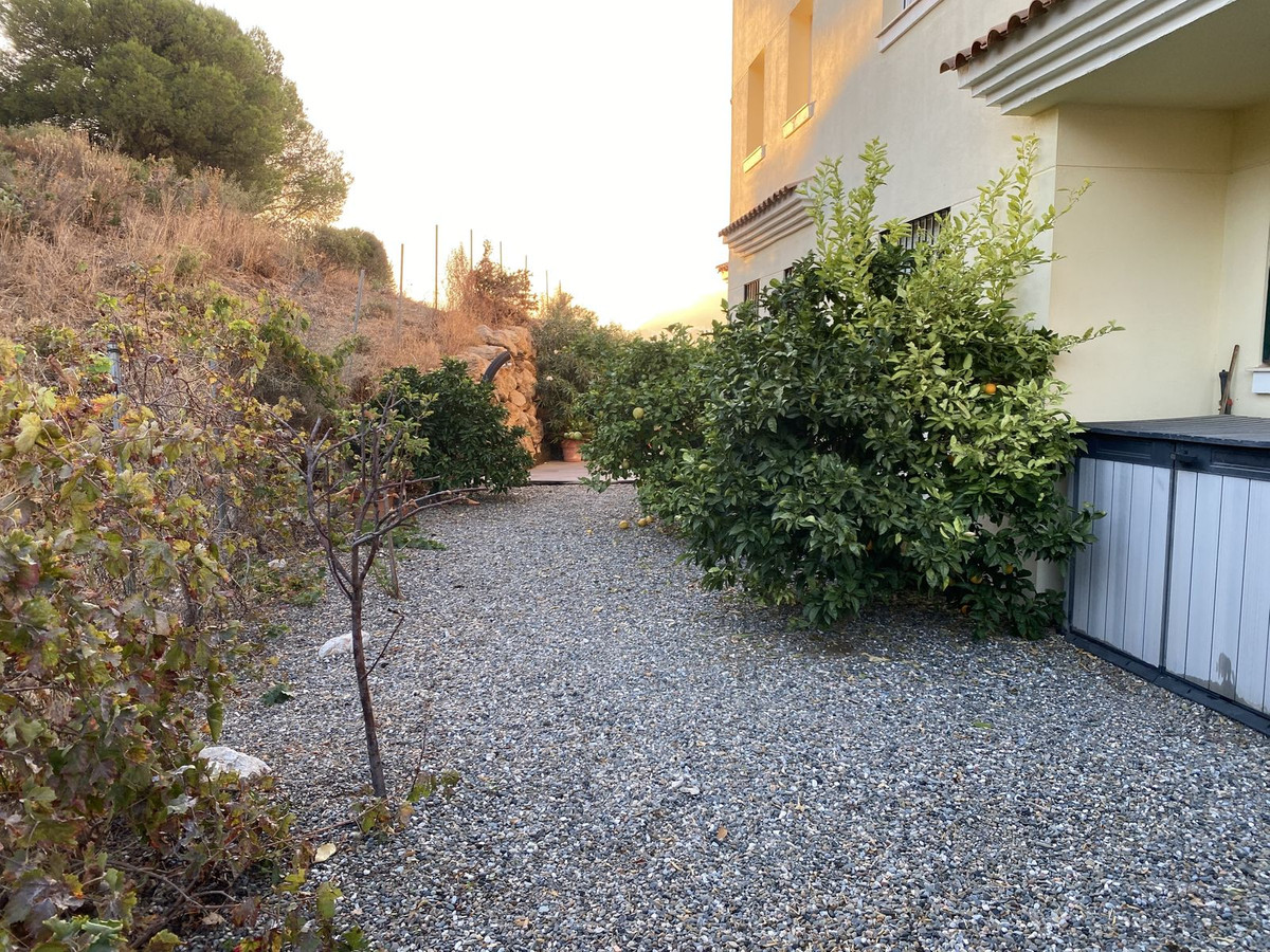 Se vende Apartamento Planta Baja de 3 dormitorios en Costa Del Sol, Málaga, España
