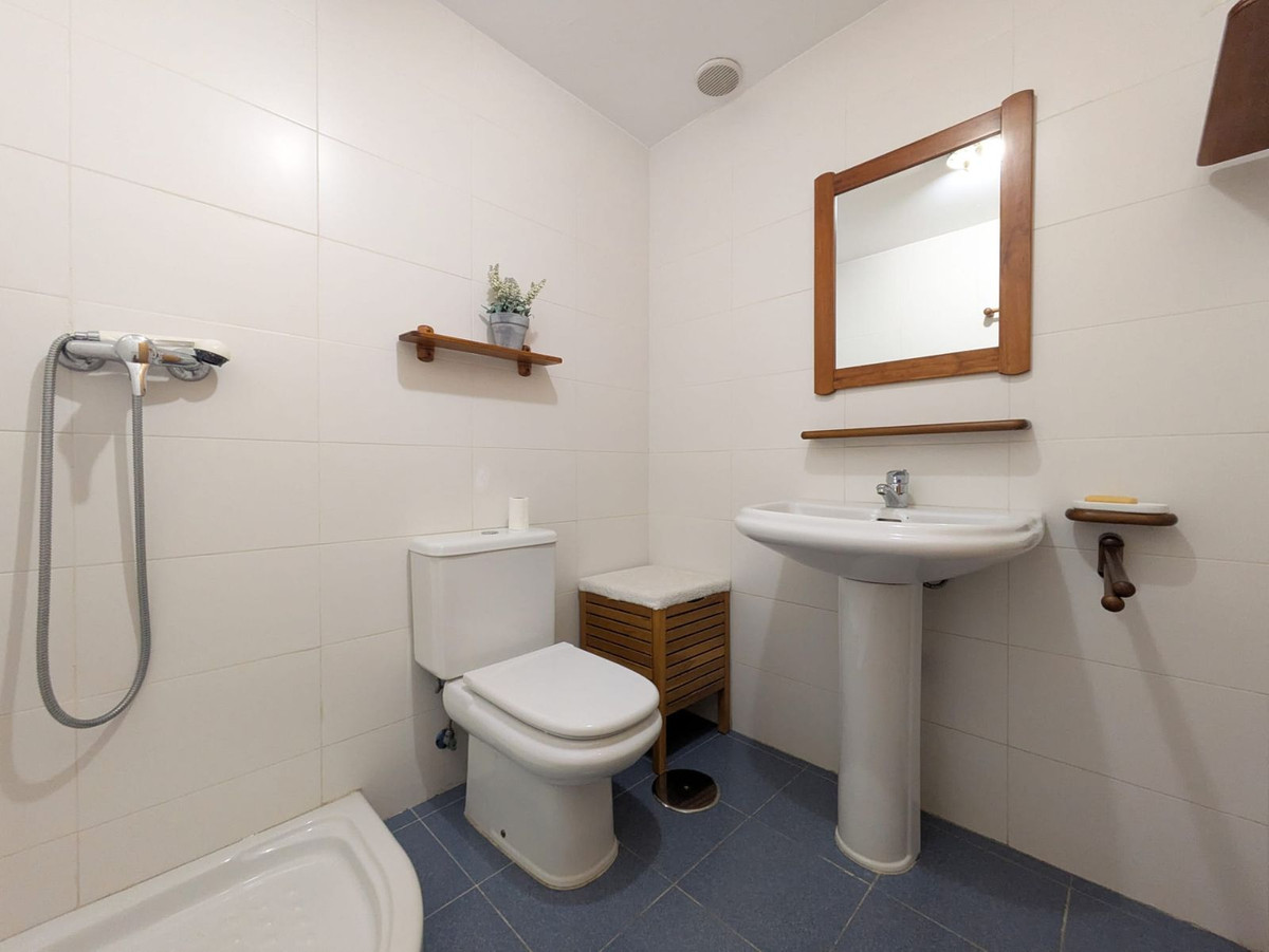 4 Bed Townhouse for sale in Rincón De La Victoria Costa Del Sol East, Málaga, Spain