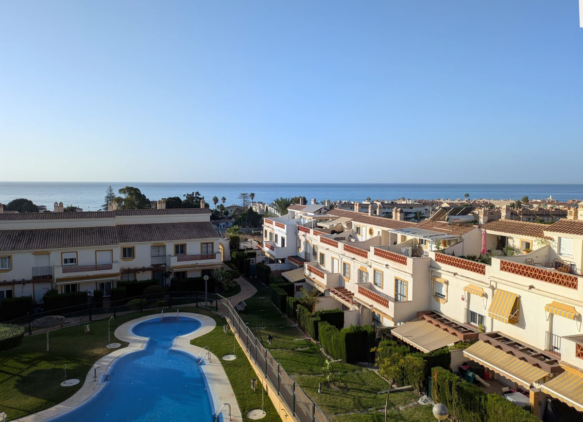 4 Bed Townhouse for sale in Rincón De La Victoria Costa Del Sol East, Málaga, Spain