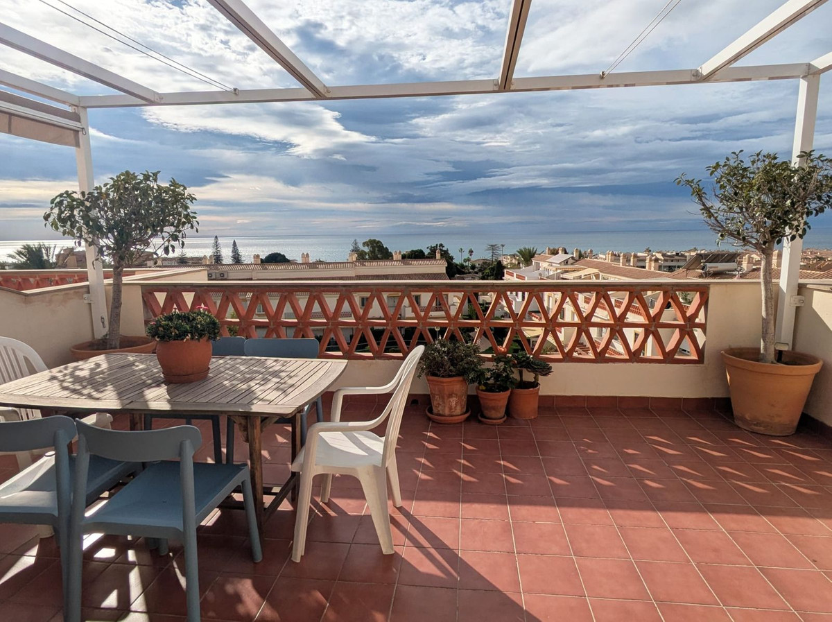 4 Bed Townhouse for sale in Rincón De La Victoria Costa Del Sol East, Málaga, Spain