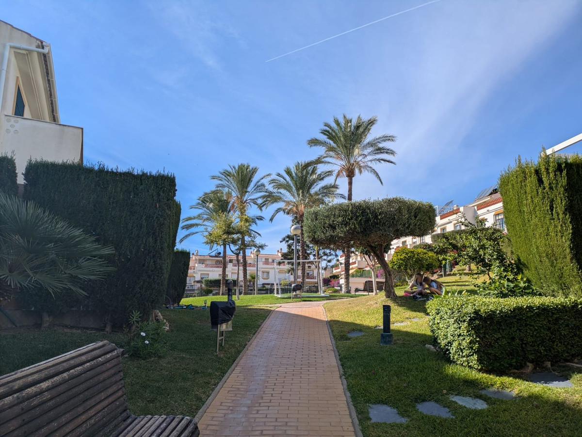 4 Bed Townhouse for sale in Rincón De La Victoria Costa Del Sol East, Málaga, Spain