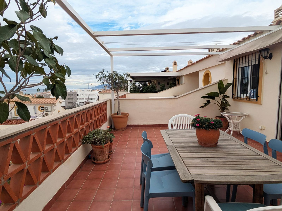 4 Bed Townhouse for sale in Rincón De La Victoria Costa Del Sol East, Málaga, Spain