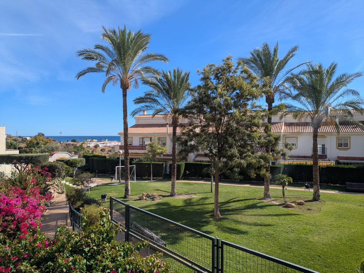 4 Bed Townhouse for sale in Rincón De La Victoria Costa Del Sol East, Málaga, Spain