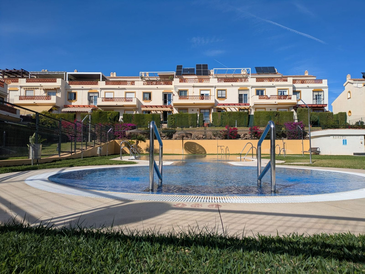 4 Bed Townhouse for sale in Rincón De La Victoria Costa Del Sol East, Málaga, Spain