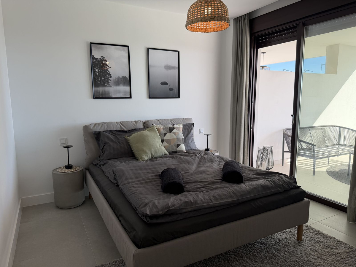 2 Bed Apartment for sale in Fuengirola Costa Del Sol, Málaga, Spain