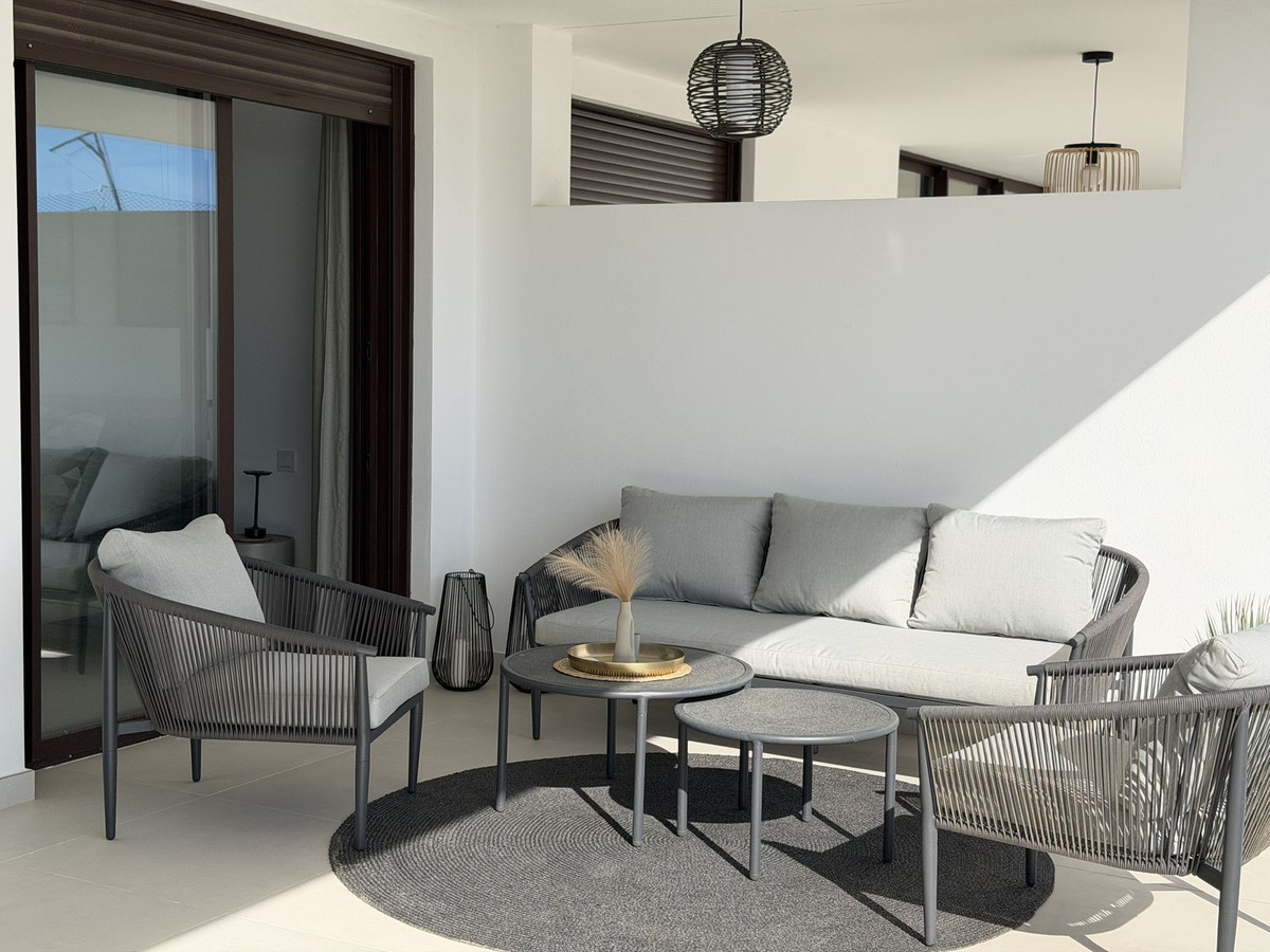2 Bed Apartment for sale in Fuengirola Costa Del Sol, Málaga, Spain