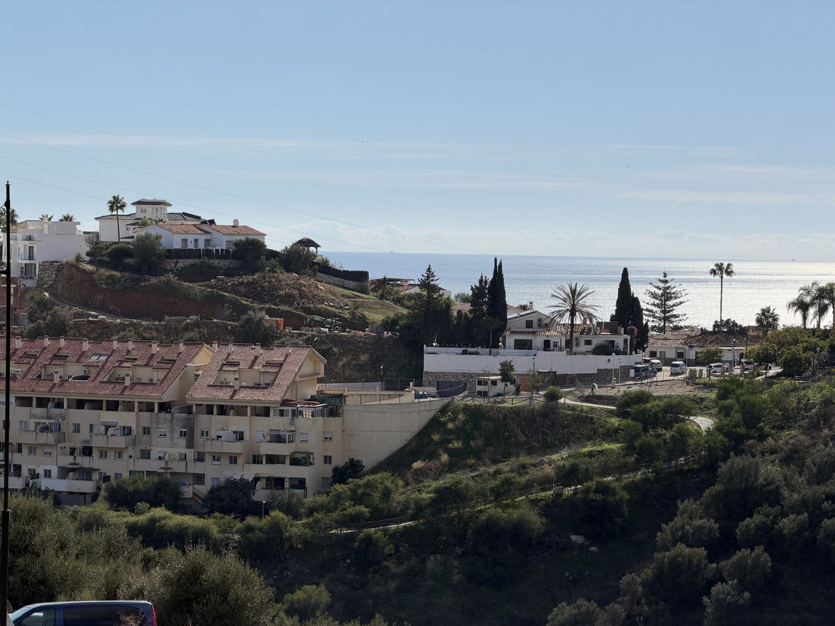 2 Bed Apartment for sale in Fuengirola Costa Del Sol, Málaga, Spain