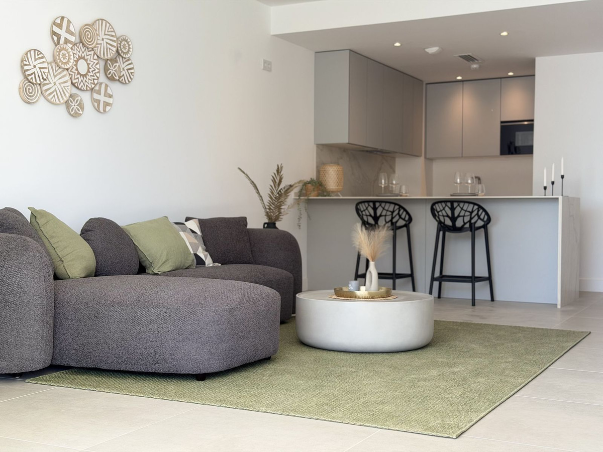 2 Bed Apartment for sale in Fuengirola Costa Del Sol, Málaga, Spain