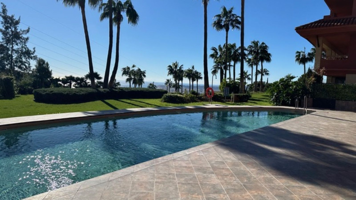 3 Bed Apartment for sale in Fuengirola Costa Del Sol, Málaga, Spain
