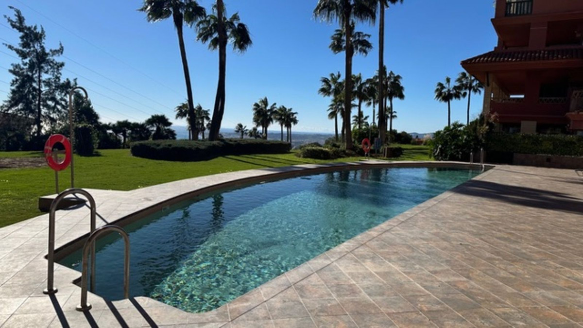 3 Bed Apartment for sale in Fuengirola Costa Del Sol, Málaga, Spain
