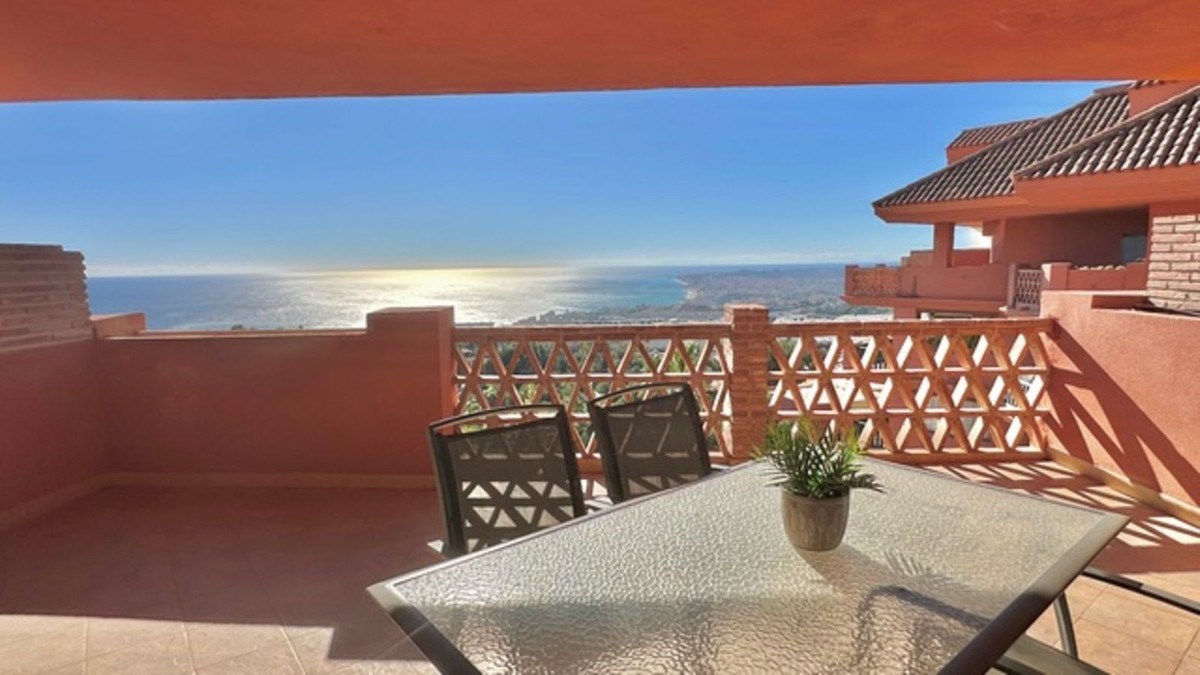 3 Bed Apartment for sale in Fuengirola Costa Del Sol, Málaga, Spain
