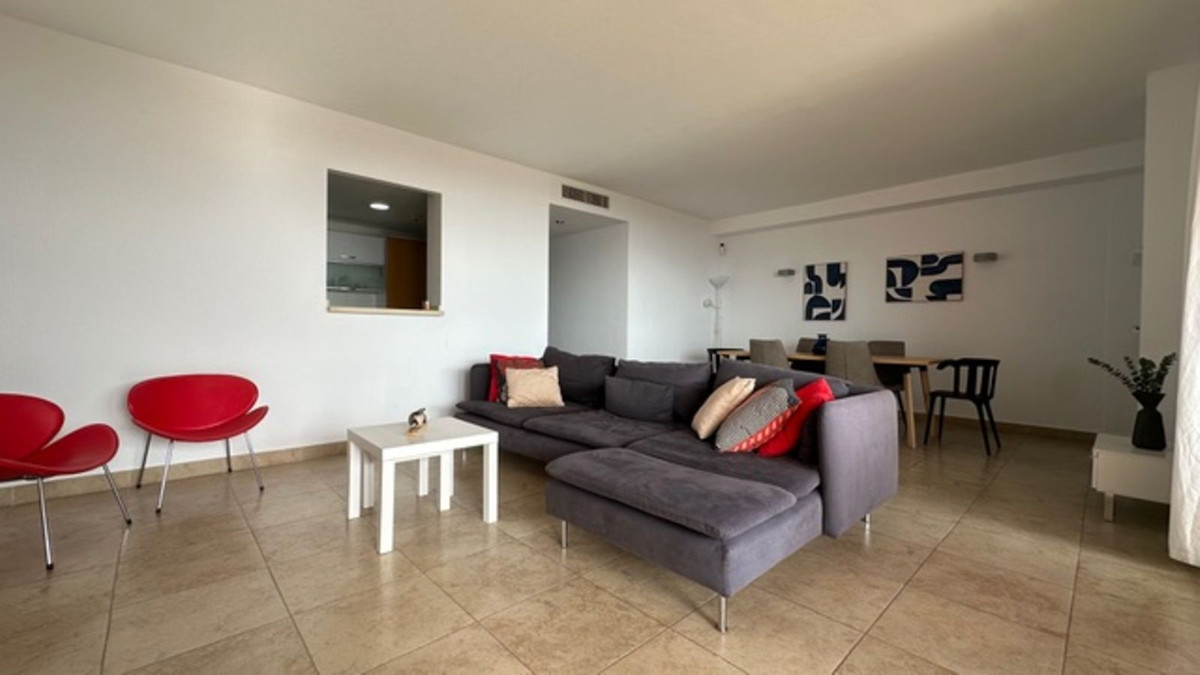 3 Bed Apartment for sale in Fuengirola Costa Del Sol, Málaga, Spain
