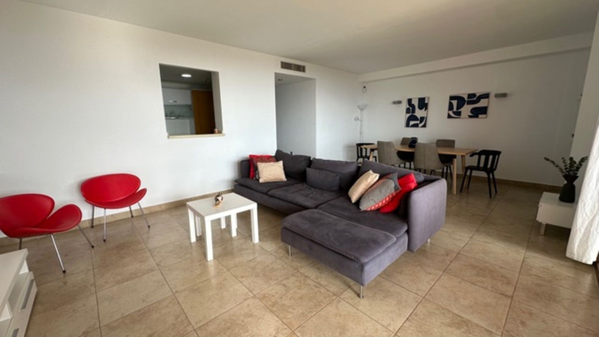 3 Bed Apartment for sale in Fuengirola Costa Del Sol, Málaga, Spain