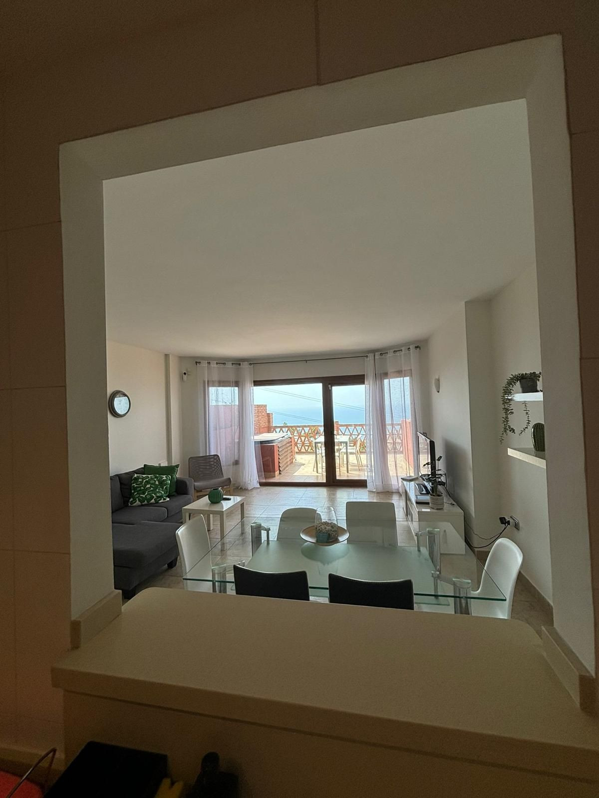 3 Bed Apartment for sale in Fuengirola Costa Del Sol, Málaga, Spain