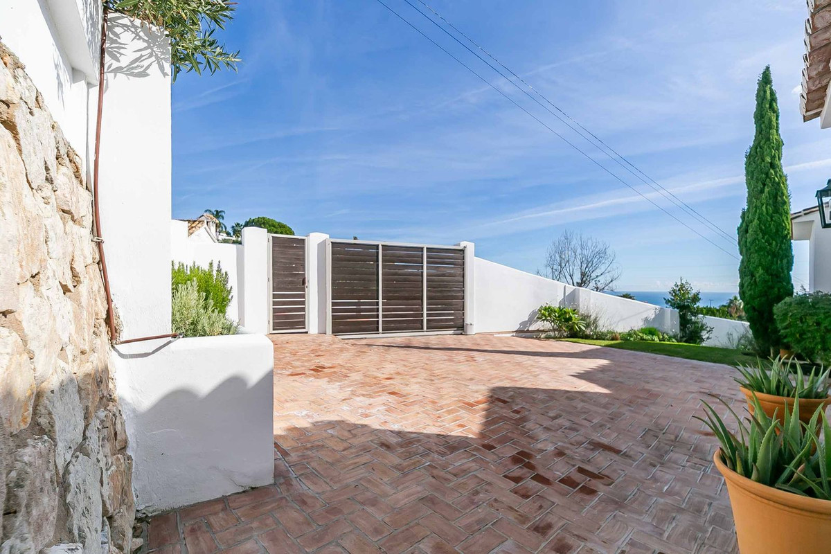 4 Bed Townhouse for sale in Benalmadena Costa Del Sol, Málaga, Spain