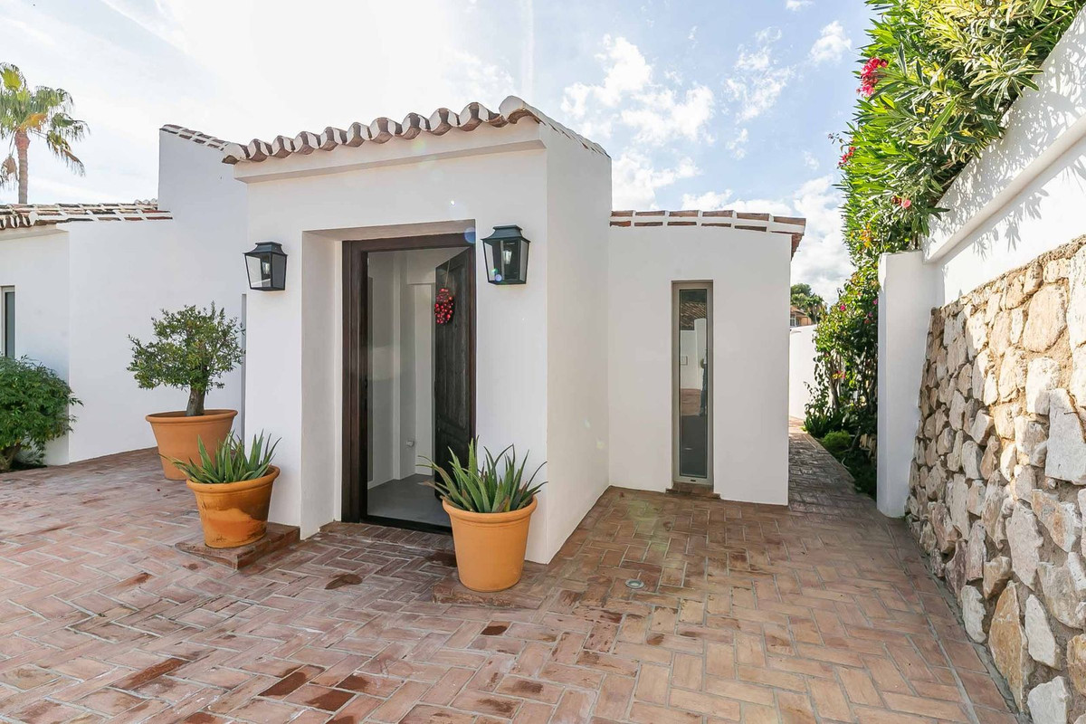 4 Bed Townhouse for sale in Benalmadena Costa Del Sol, Málaga, Spain