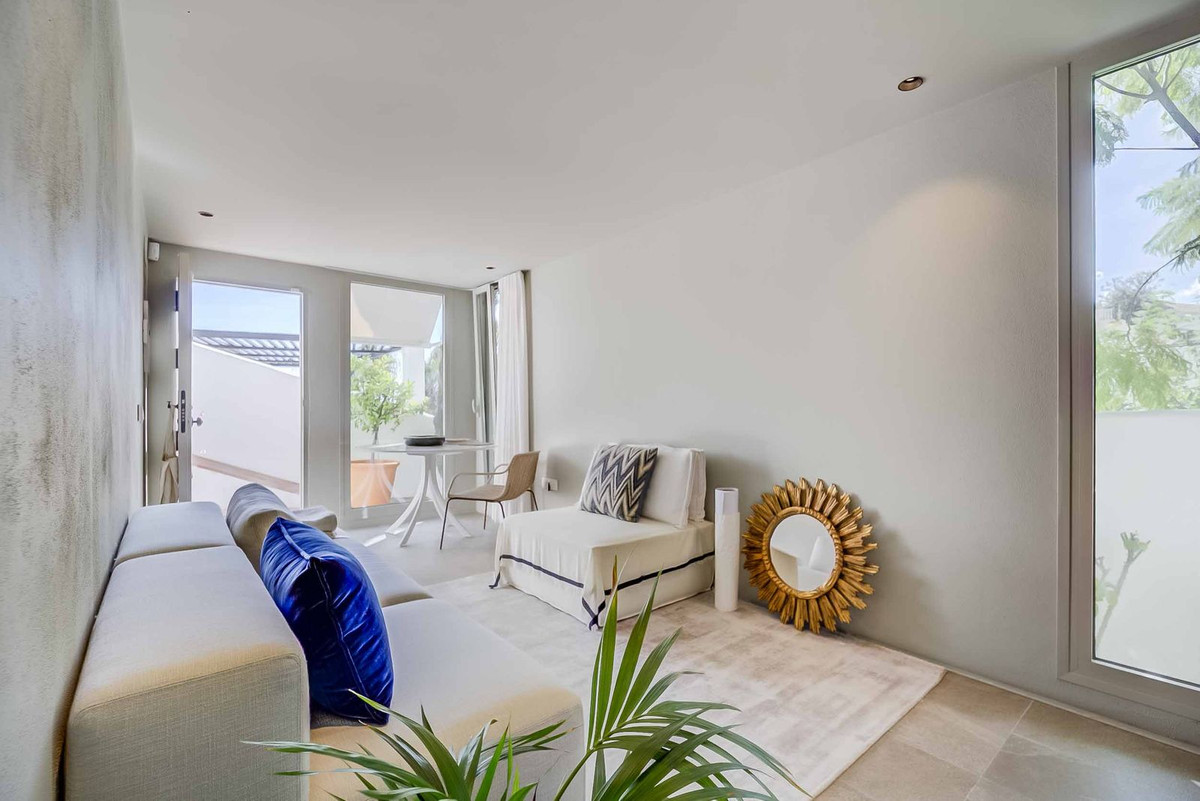 4 Bed Townhouse for sale in Benalmadena Costa Del Sol, Málaga, Spain