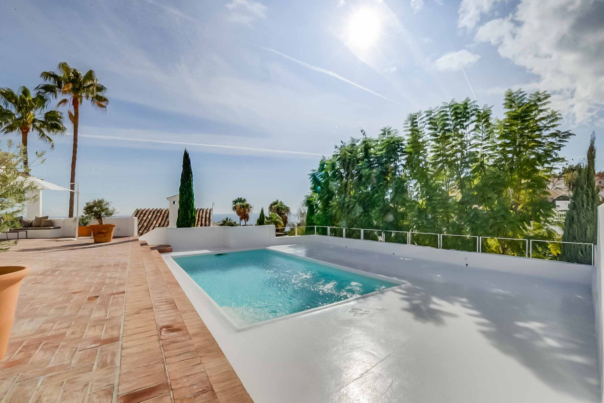 4 Bed Townhouse for sale in Benalmadena Costa Del Sol, Málaga, Spain